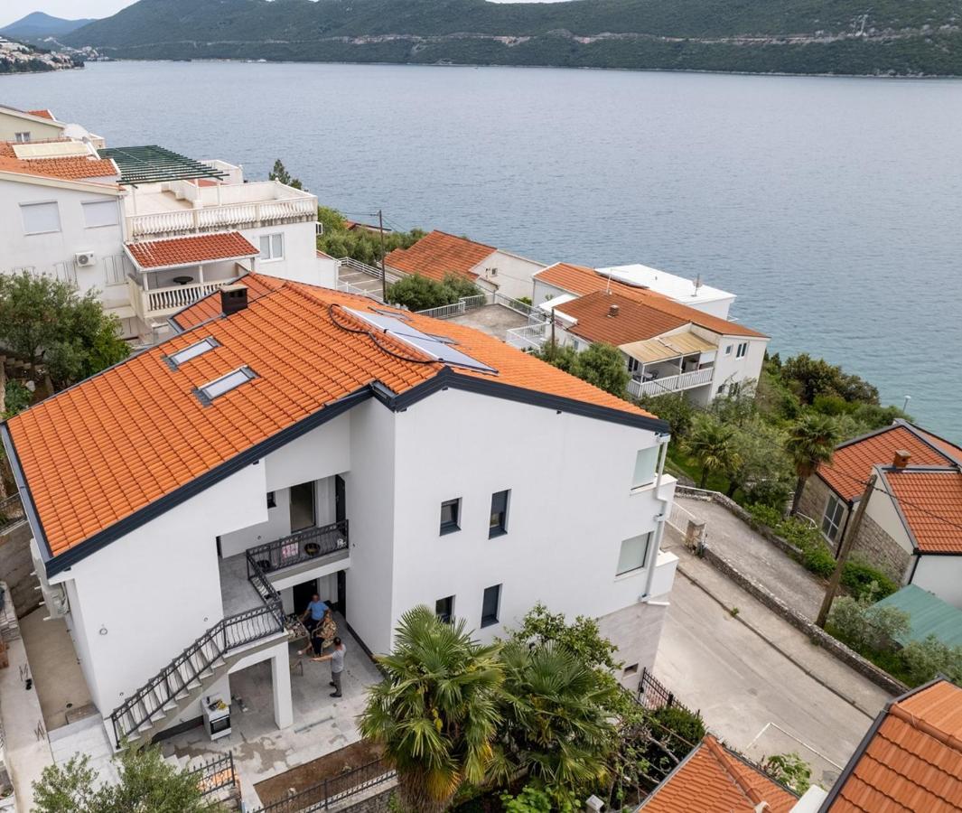 Villa Emina Sa Privatnom Plazom I Parkingom Neum Exterior foto