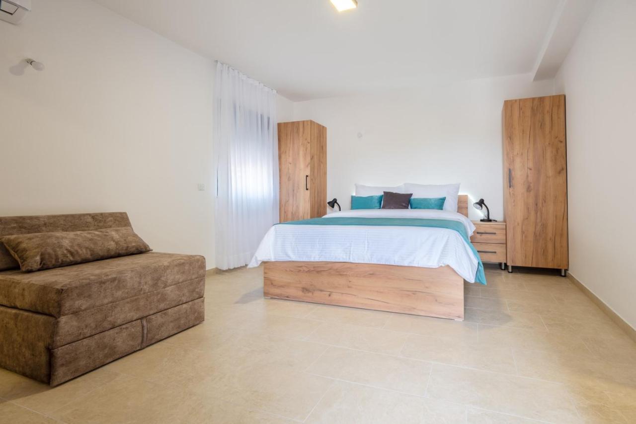 Villa Emina Sa Privatnom Plazom I Parkingom Neum Exterior foto