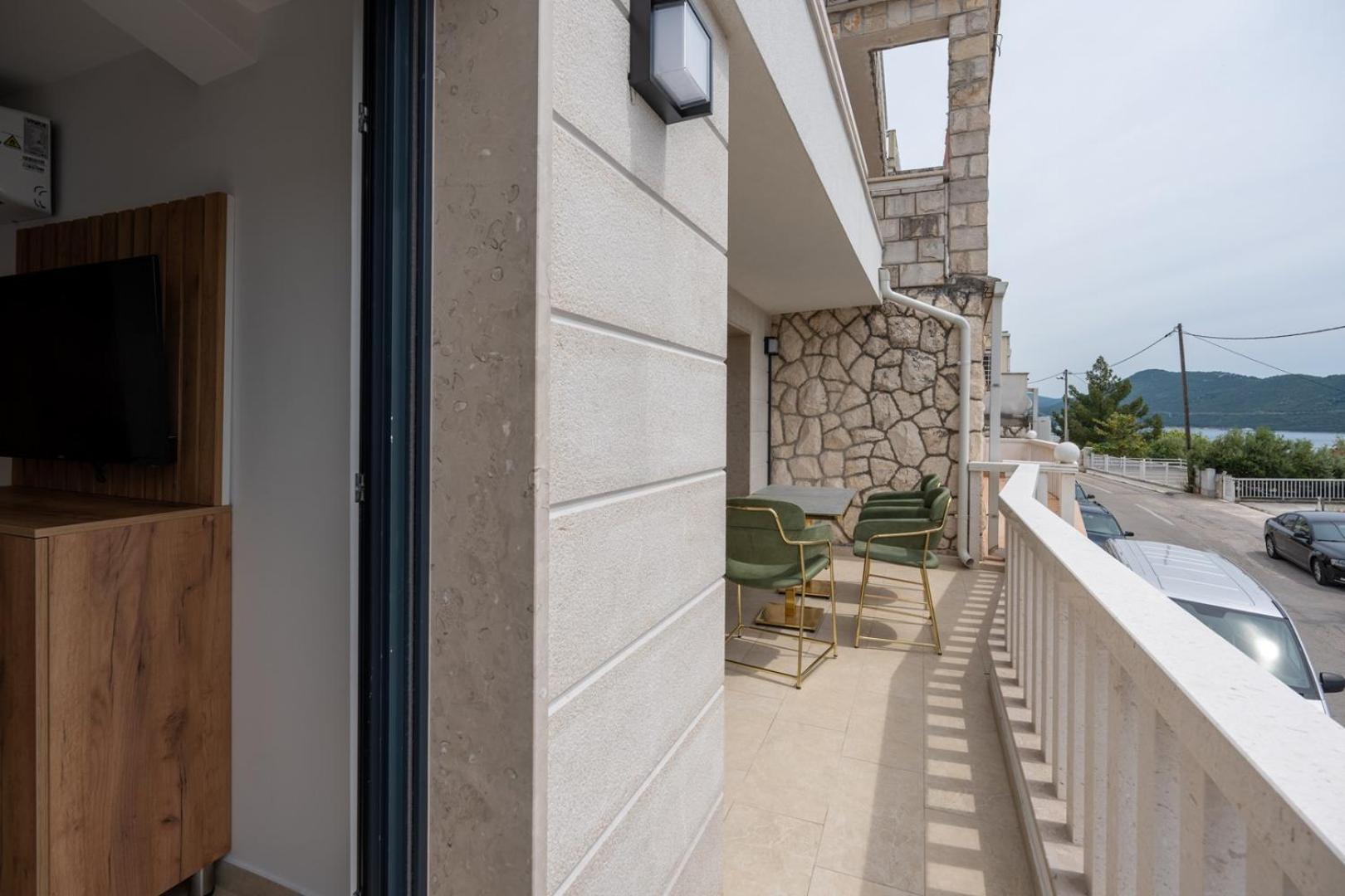 Villa Emina Sa Privatnom Plazom I Parkingom Neum Exterior foto