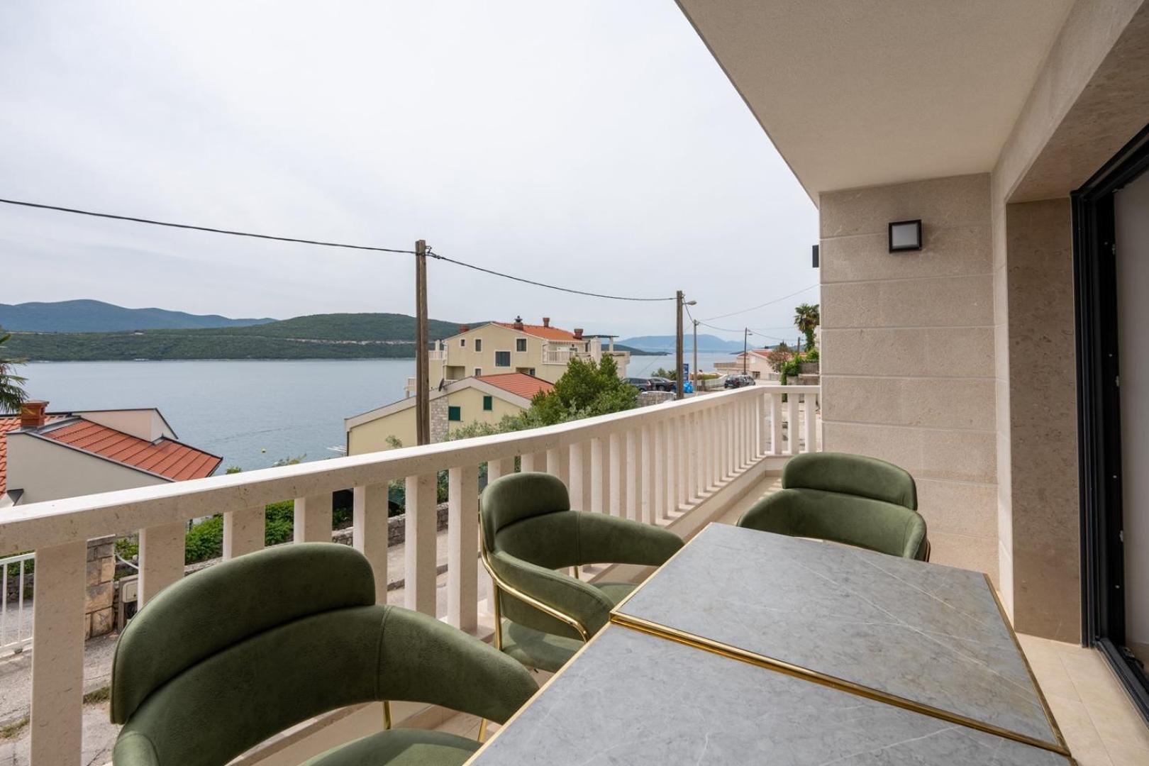 Villa Emina Sa Privatnom Plazom I Parkingom Neum Exterior foto